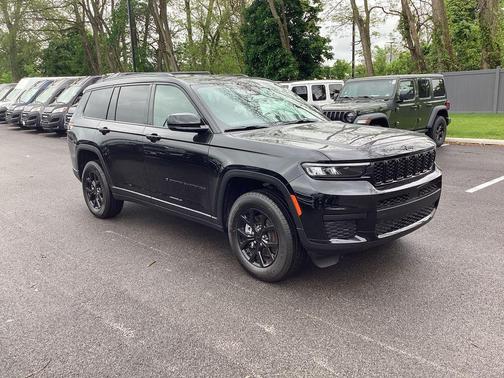 2025 Jeep Grand Cherokee L Laredo