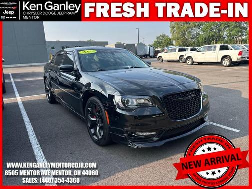 2023 Chrysler 300 Touring L