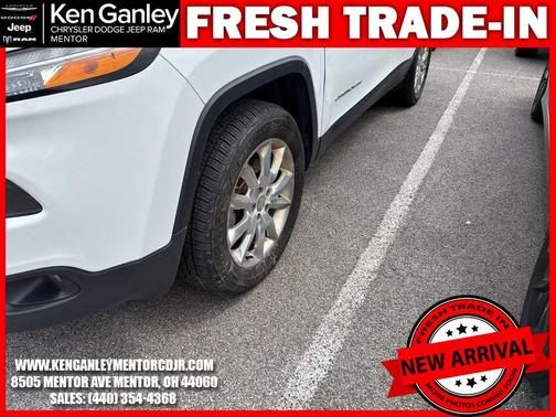 Bright White Clearcoat 2017 Jeep Cherokee Limited
