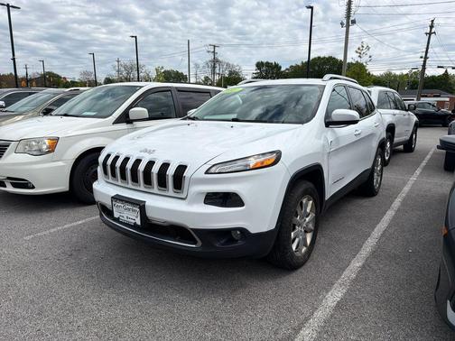 Bright White Clearcoat 2017 Jeep Cherokee Limited