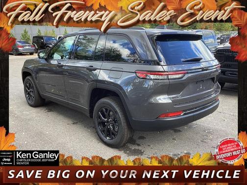 2025 Jeep Grand Cherokee Laredo