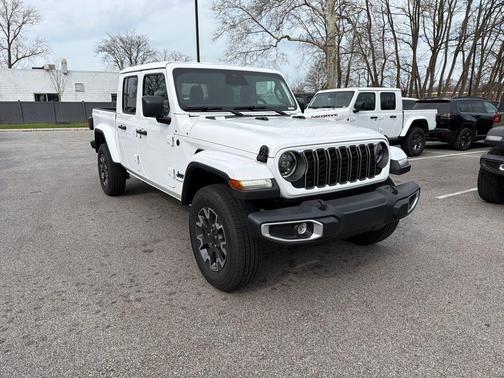 Bright White Clearcoat 2026 Jeep Gladiator Sport