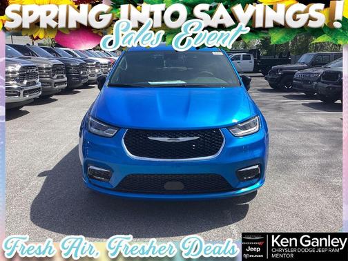 Hydro Blue Pearlcoat 2026 Chrysler Pacifica Select