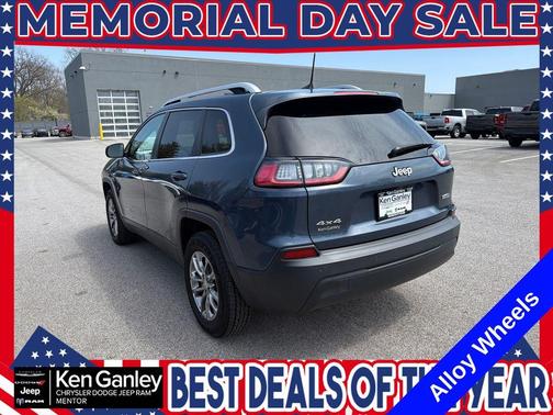 Blue Shade Pearlcoat 2019 Jeep Cherokee Latitude Plus