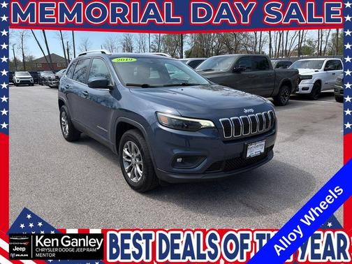 Blue Shade Pearlcoat 2019 Jeep Cherokee Latitude Plus