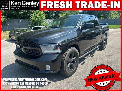Brilliant Black Crystal Pearlcoat 2015 RAM 1500 Tradesman/Express