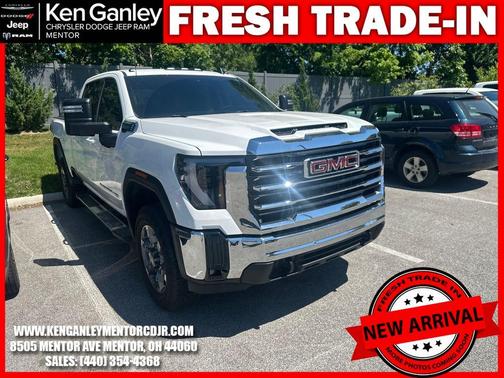 Summit White 2025 GMC Sierra 2500 SLE