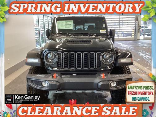Black Clearcoat 2026 Jeep Gladiator Mojave