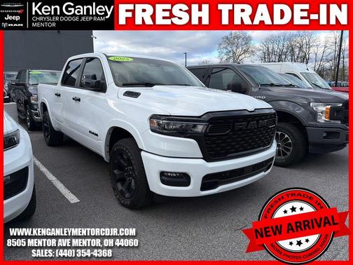 Bright White Clearcoat 2025 RAM 1500 Big Horn/Lone Star