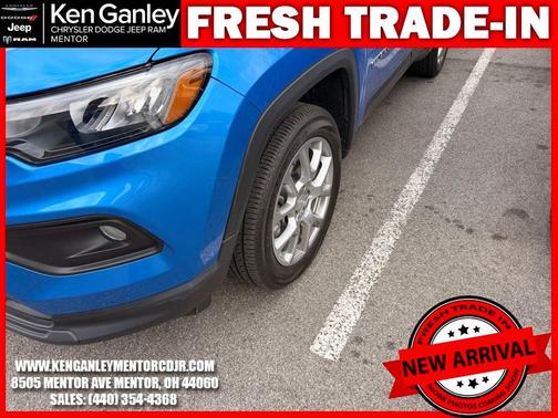 Hydro Blue Pearlcoat 2024 Jeep Compass Latitude Lux