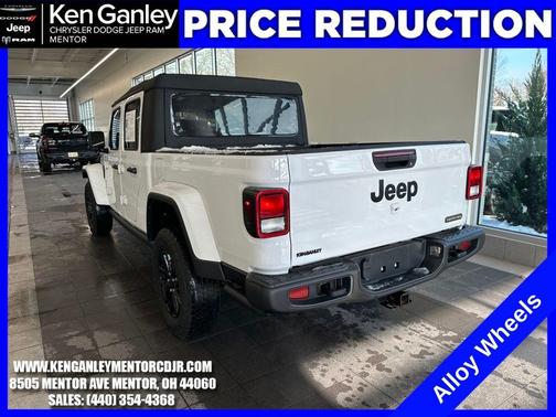 2023 Jeep Gladiator Sport