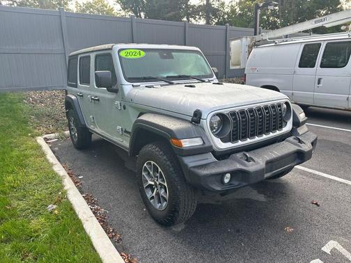 2024 Jeep Wrangler Sport