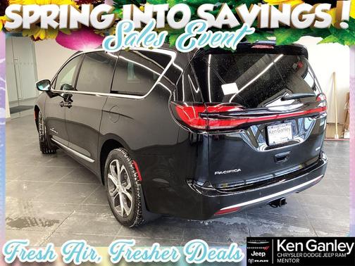 Diamond Black 2026 Chrysler Pacifica Pinnacle