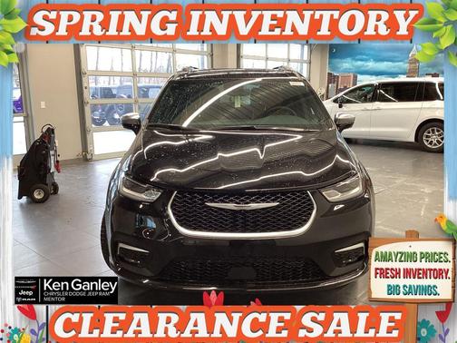 Diamond Black 2026 Chrysler Pacifica Pinnacle