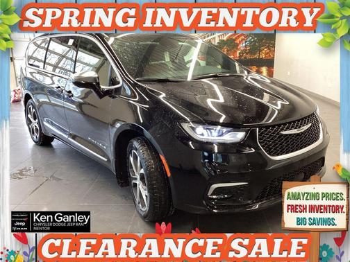 Diamond Black 2026 Chrysler Pacifica Pinnacle