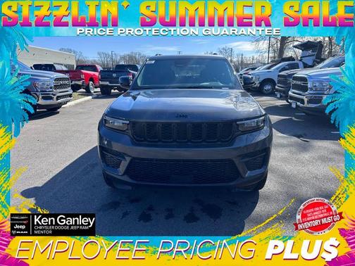 2025 Jeep Grand Cherokee Laredo