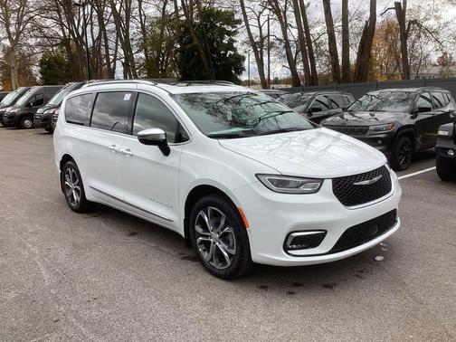 2026 Chrysler Pacifica Pinnacle
