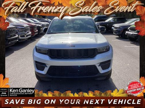 2025 Jeep Grand Cherokee Laredo