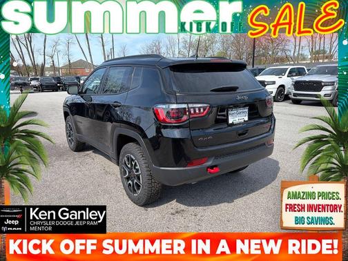 Diamond Black 2026 Jeep Compass Trailhawk