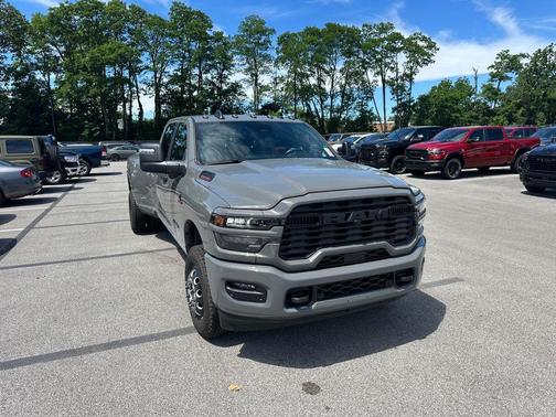 Ceramic Gray Clearcoat 2026 RAM 3500 Big Horn