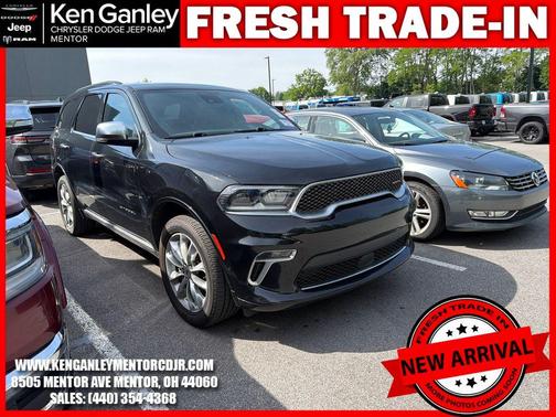 DB Black Crystal Clearcoat 2023 Dodge Durango Citadel