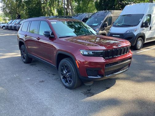 2025 Jeep Grand Cherokee L Laredo