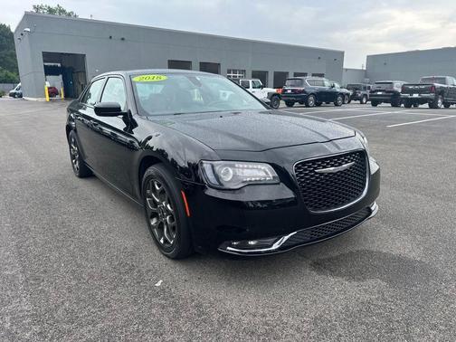 2018 Chrysler 300 S