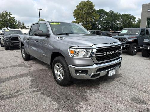 Billet Silver Metallic Clearcoat 2024 RAM 1500 Big Horn/Lone Star