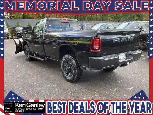 Diamond Black 2026 RAM 3500 Tradesman