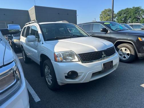 2011 Mitsubishi Endeavor LS