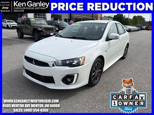 White 2016 Mitsubishi Lancer SE