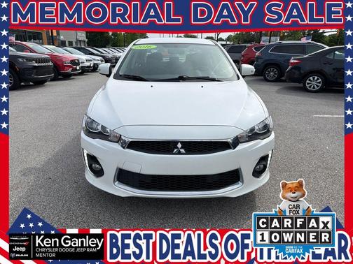 White 2016 Mitsubishi Lancer SE