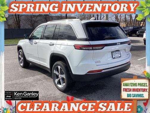 Bright White Clearcoat 2026 Jeep Grand Cherokee Limited