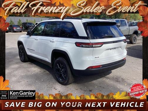 2025 Jeep Grand Cherokee Laredo