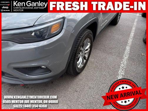 Sting Gray Clearcoat 2021 Jeep Cherokee Latitude Lux