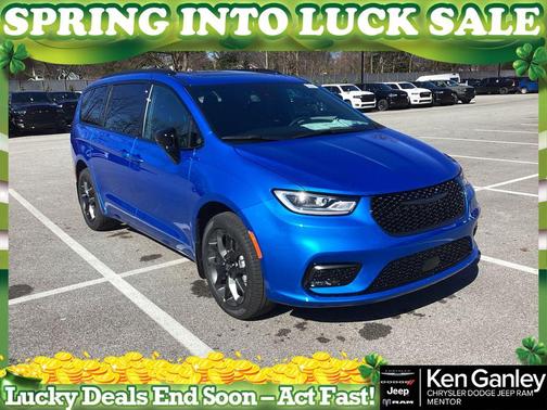 2026 Chrysler Pacifica Select