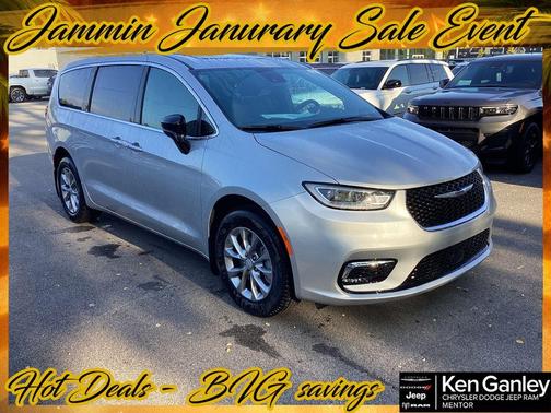 2026 Chrysler Pacifica Select