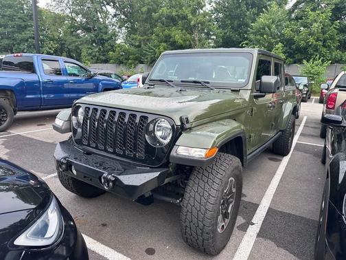 2022 Jeep Gladiator Sport