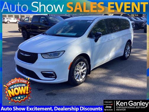 2026 Chrysler Pacifica Select