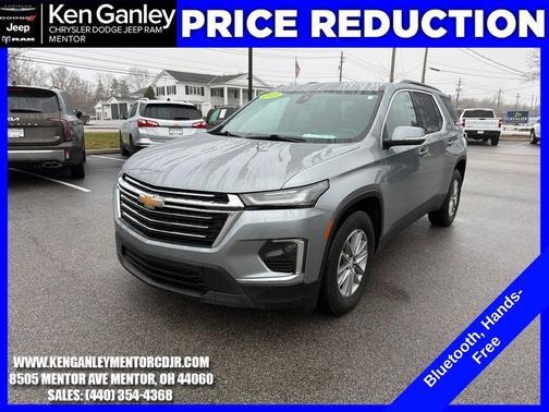 2023 Chevrolet Traverse LT Cloth