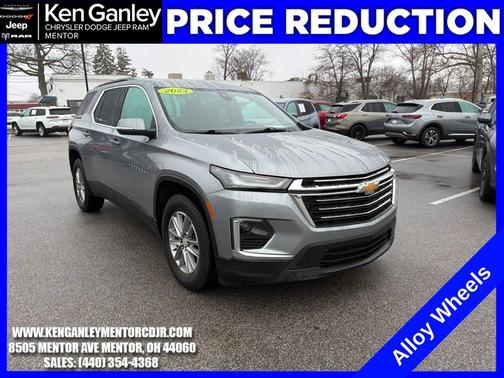 2023 Chevrolet Traverse LT Cloth