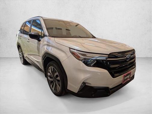 Crystal White Pearl 2025 Subaru Forester Touring