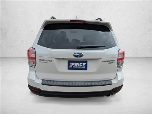 Crystal White Pearl 2017 Subaru Forester 2.5i Touring