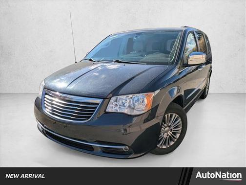 2014 Chrysler Town & Country Touring-L