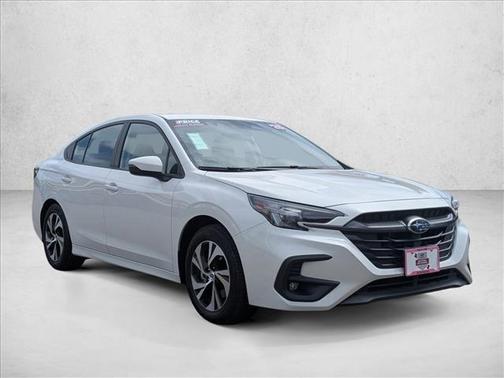 Crystal White Pearl 2025 Subaru Legacy Premium