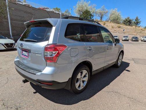 Ice Silver Metallic 2014 Subaru Forester 2.5i Limited