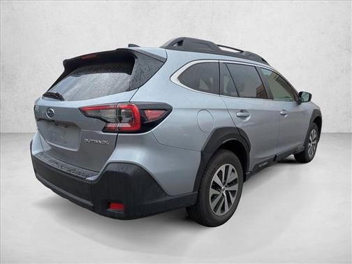 Ice Silver Metallic 2023 Subaru Outback Premium