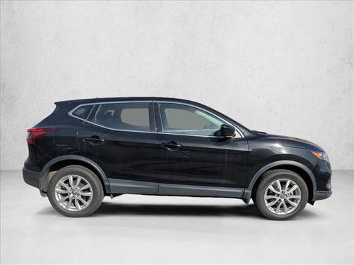 2022 Nissan Rogue Sport S