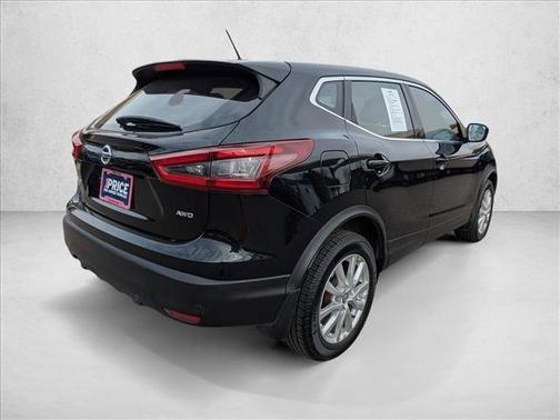 2022 Nissan Rogue Sport S