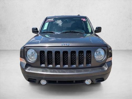 Granite Crystal Metallic Clearcoat 2016 Jeep Patriot Sport